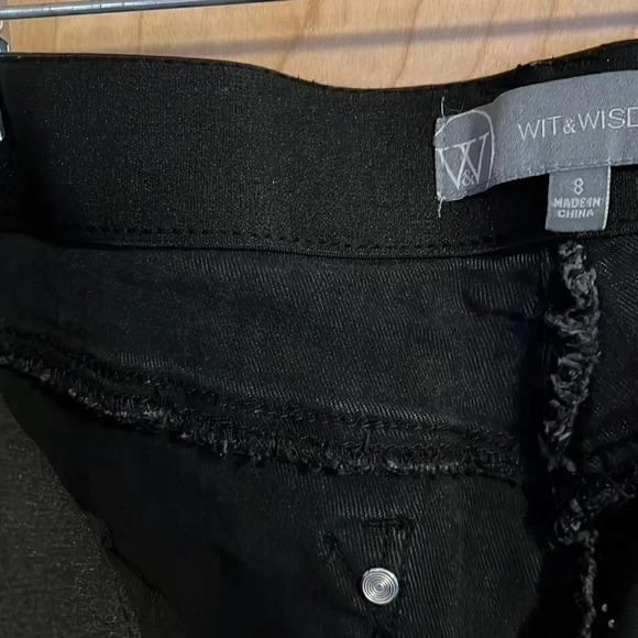 Wit & Wisdom Ab’Solution Black skinny jeans - 8 - Picture 9 of 12